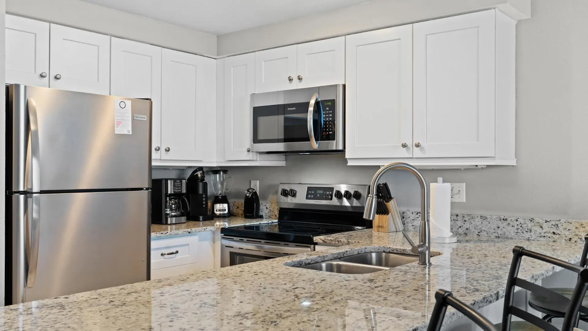Holiday home Seaside Splendor! 1Br Oasis With Private Oceanfront Balcony At Wyndham Oceanwalk Villa Daytona Beach
