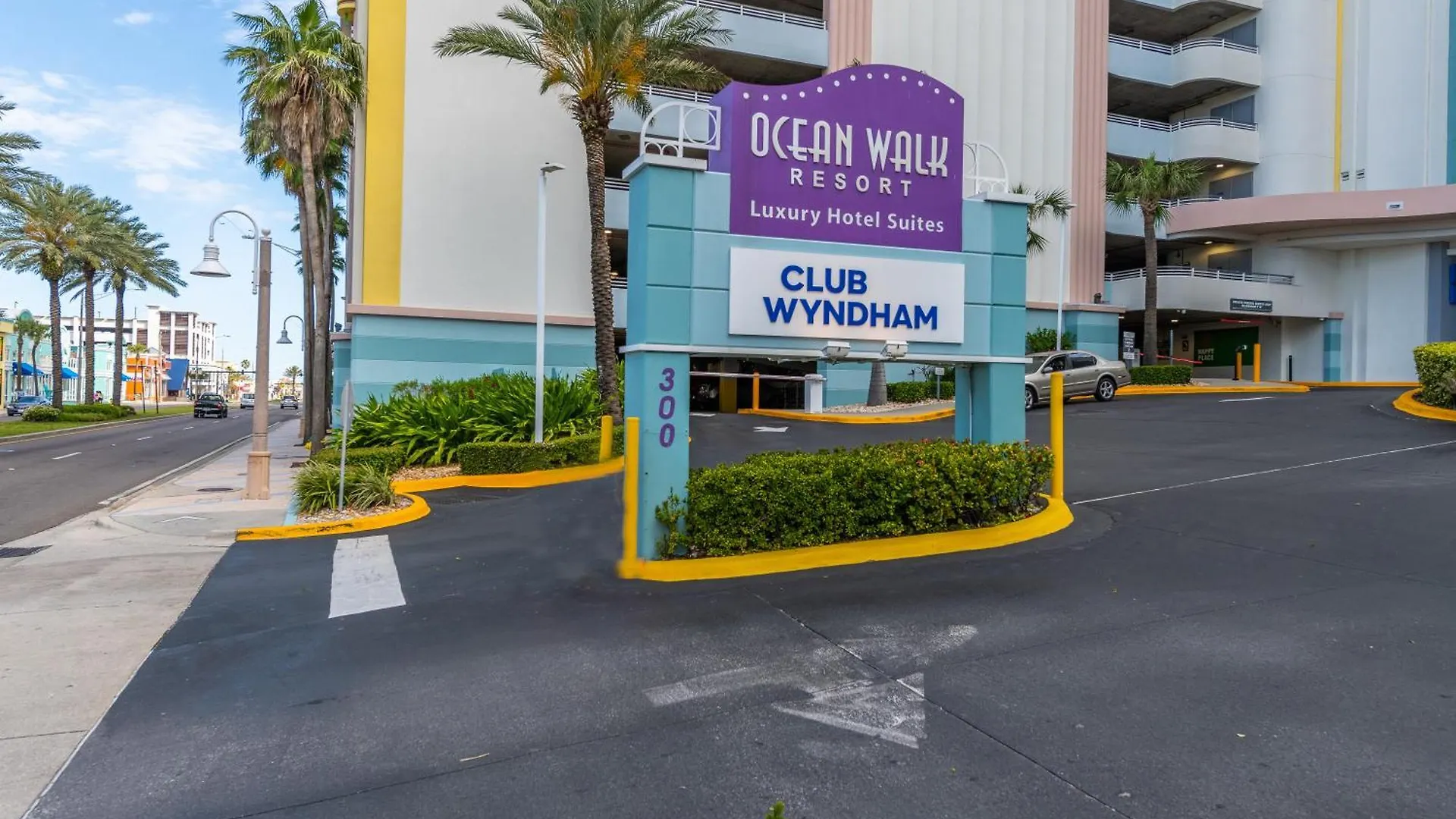 Holiday home Seaside Splendor! 1Br Oasis With Private Oceanfront Balcony At Wyndham Oceanwalk Villa Daytona Beach
